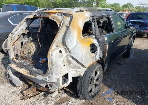 2019 Jeep Cherokee Limited 4X4 z USA, uszkodzony, nr VIN 1C4PJMDX9KD281558